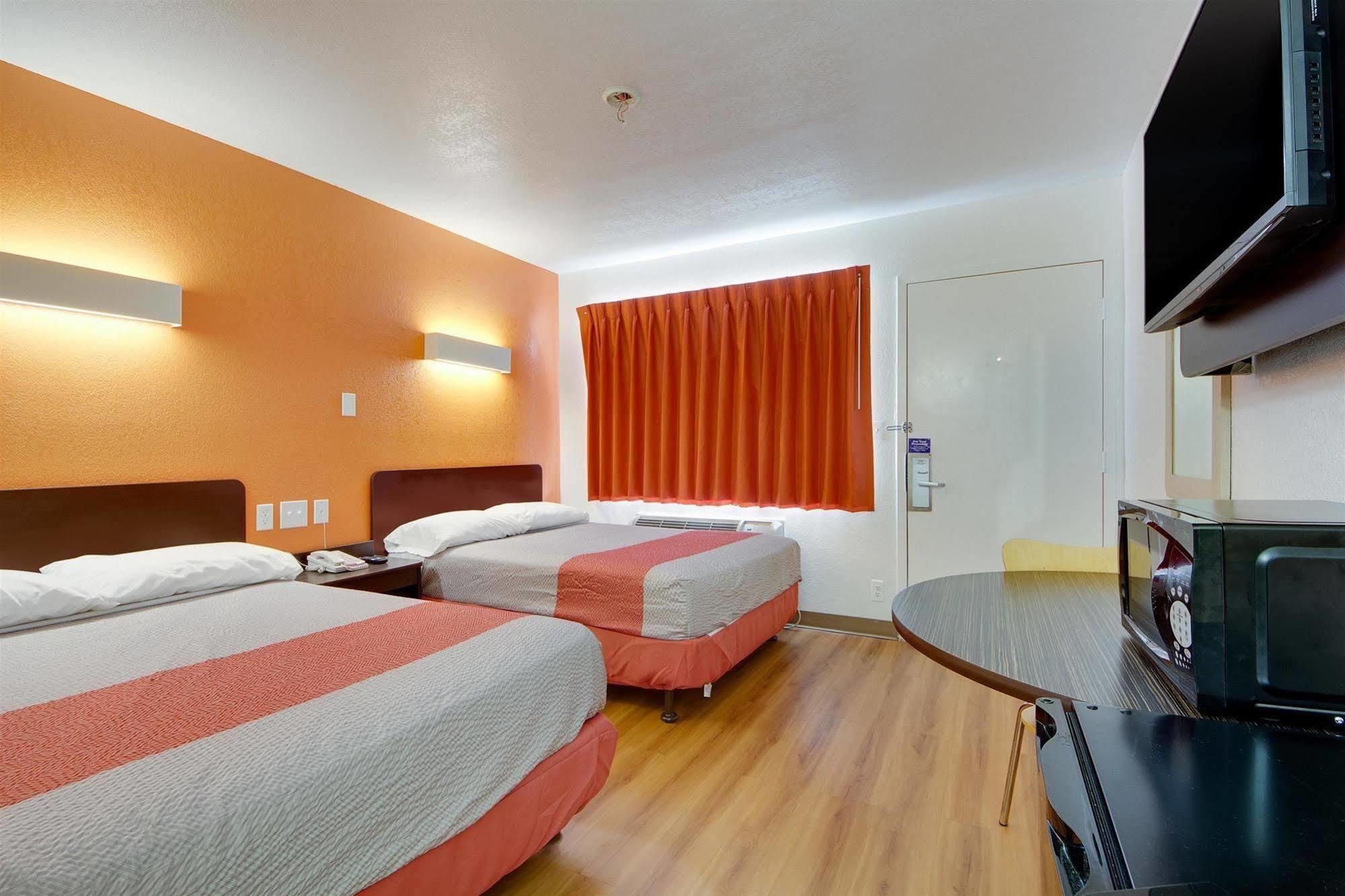 Avera Suites Muskogee Exterior photo