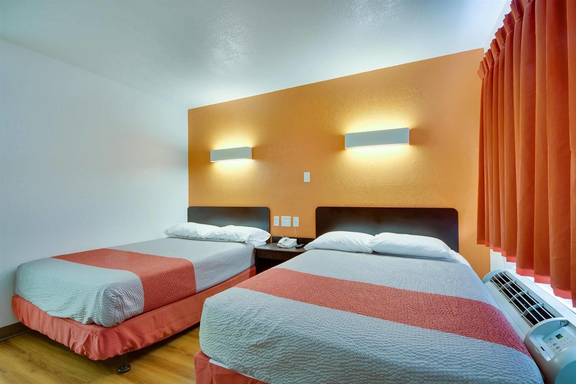 Avera Suites Muskogee Exterior photo