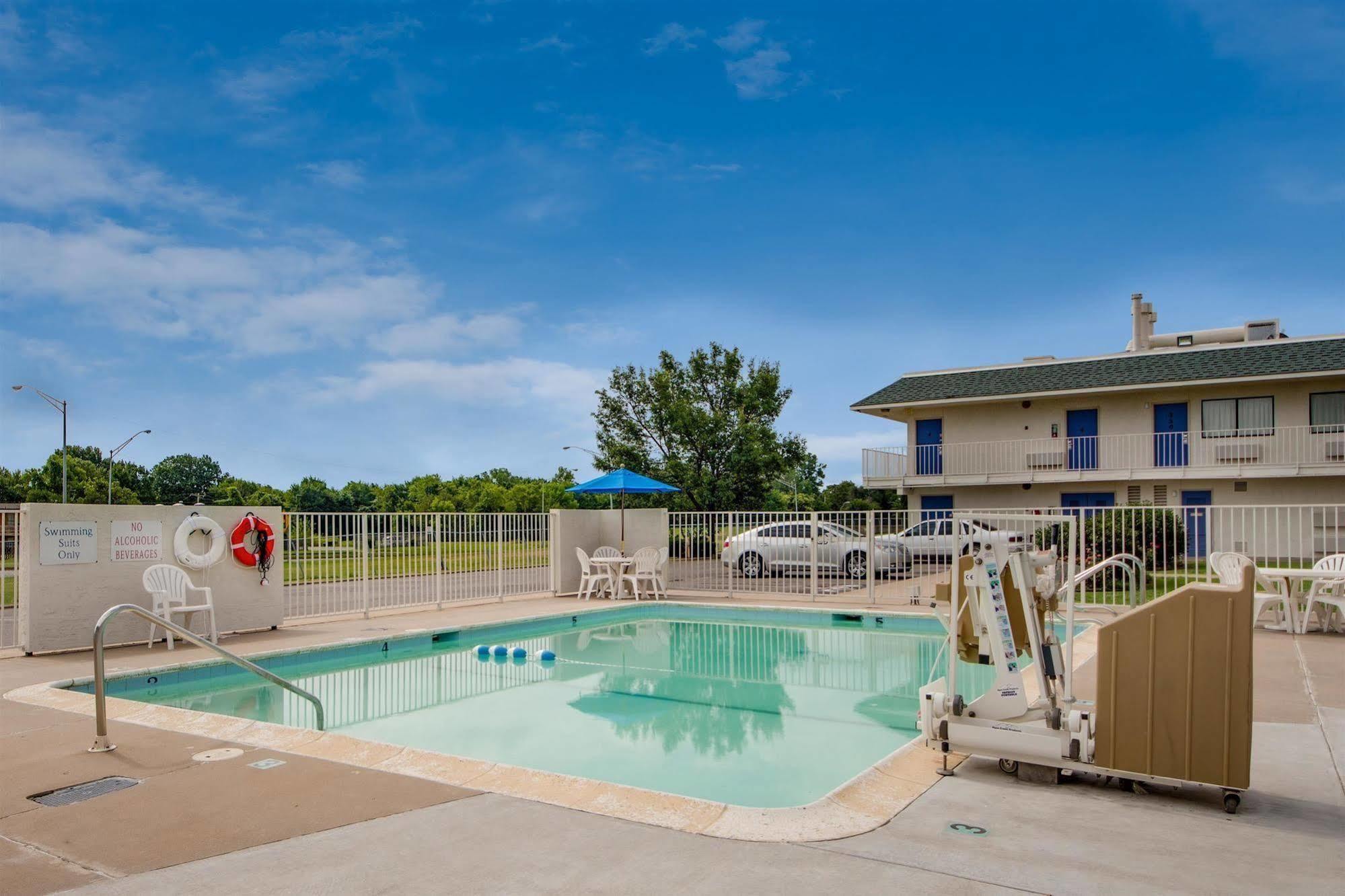 Avera Suites Muskogee Exterior photo