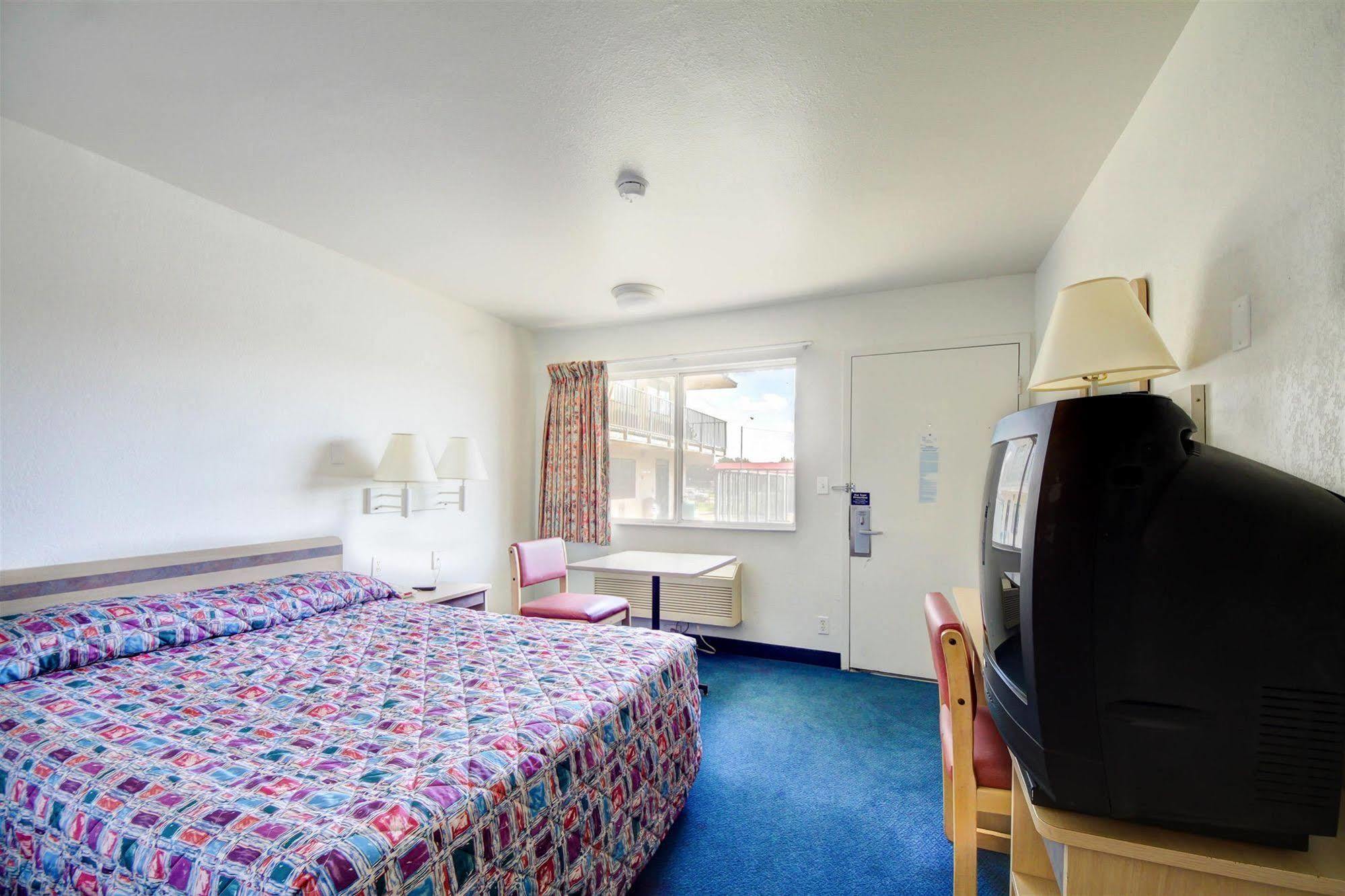 Avera Suites Muskogee Exterior photo