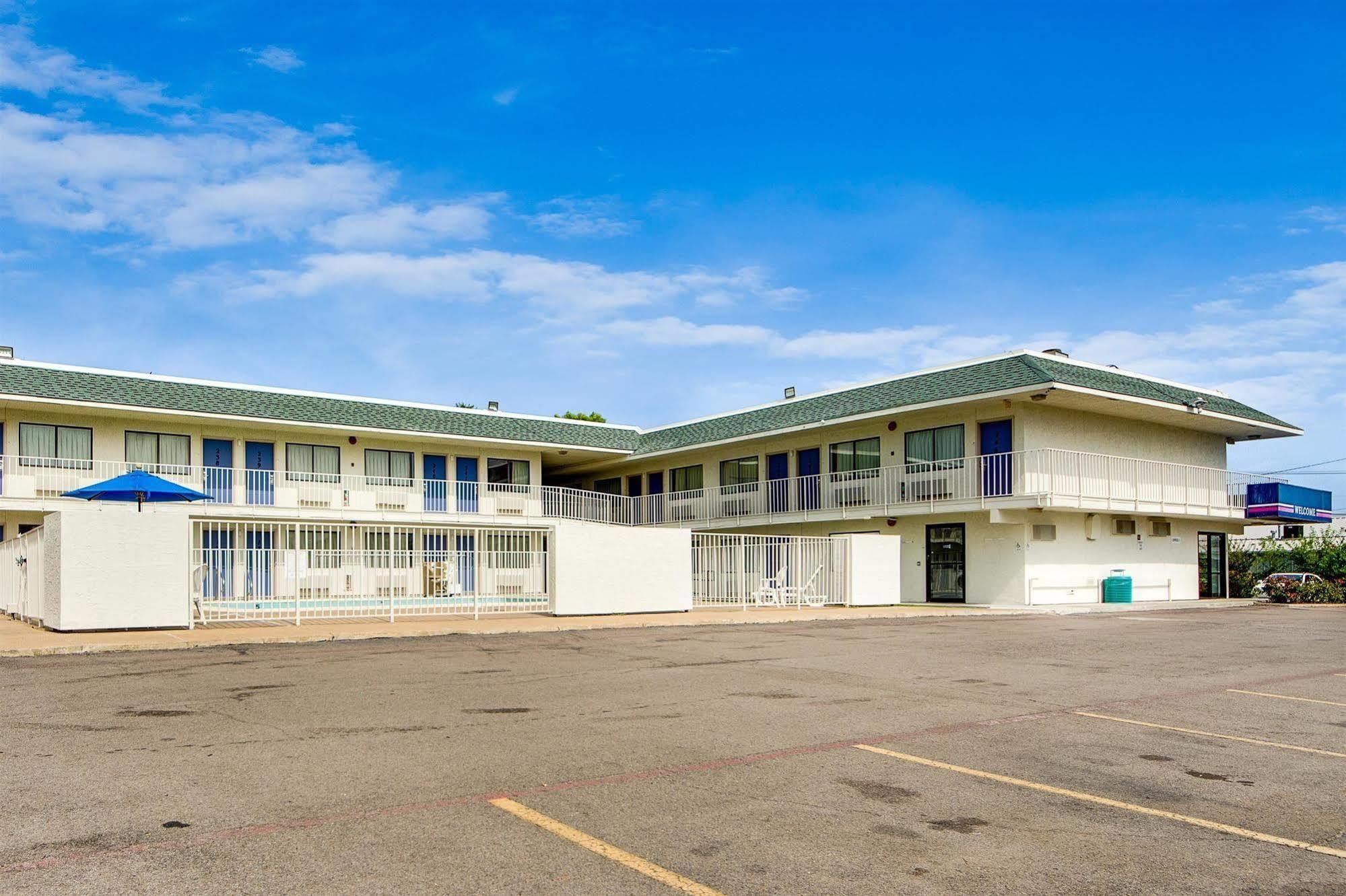 Avera Suites Muskogee Exterior photo